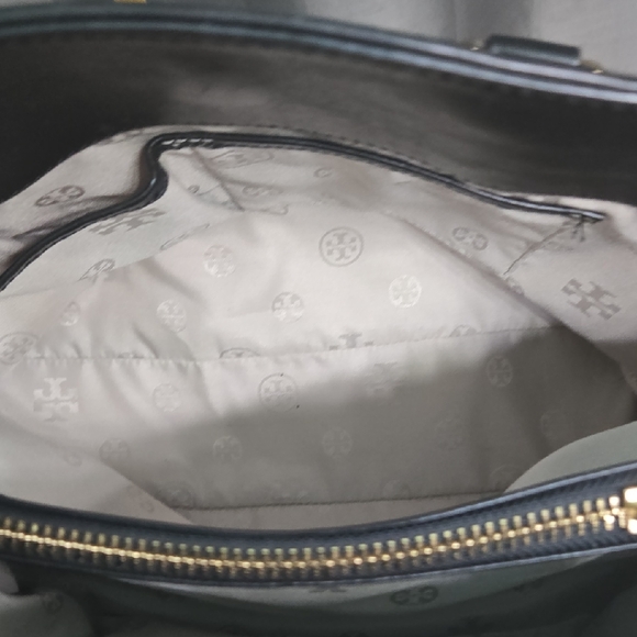 *SALE PRICE Tory Burch Black and Cream Checkered Satchel EUC - Picture 4 of 16